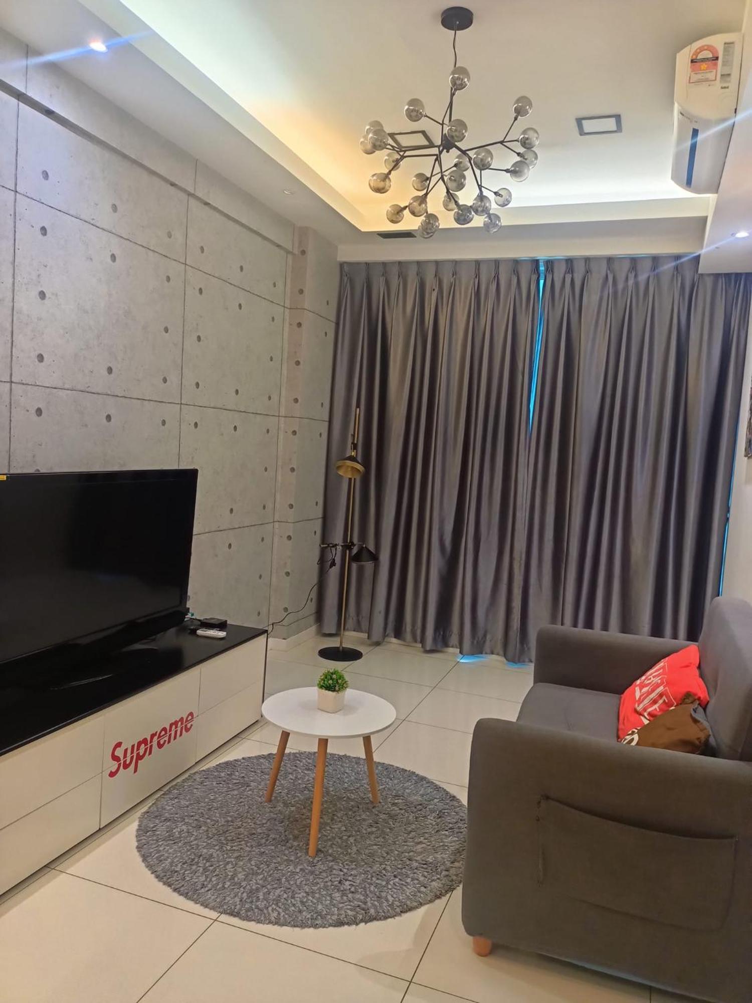 Ss Apartment *